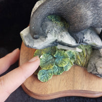 Thumbnail for Border Fine Arts 752/3000 River View Family Otter R.T. Roberts B0195 LE Figurine7