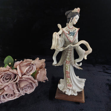 Capodimonte E. Belcari 40cm Geisha Figurine 1988 Goddess Style decor  see pics0