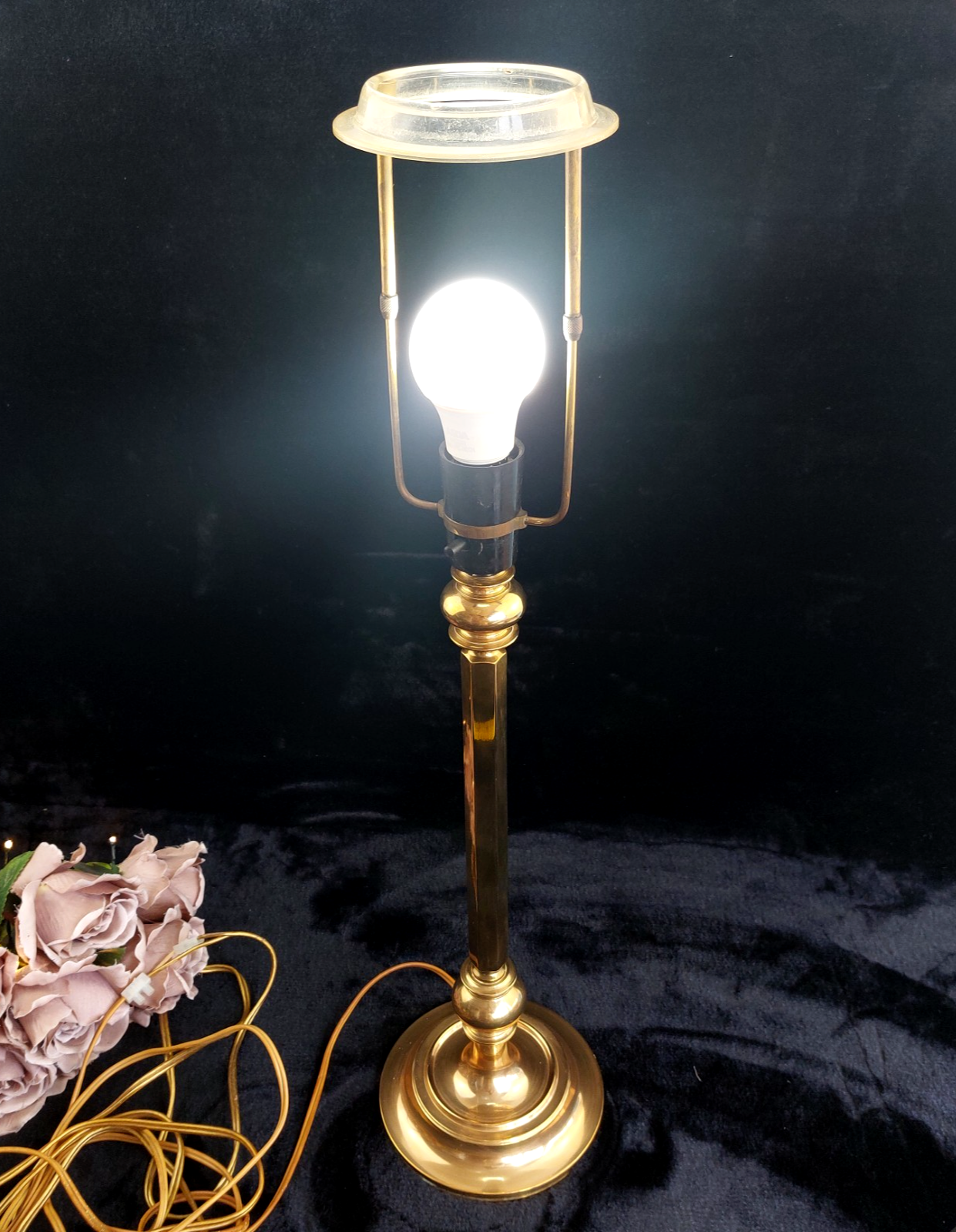 Heavy Brass Lamp Table 26" Tall Vintage European antique Style Lighting 1910 dec0