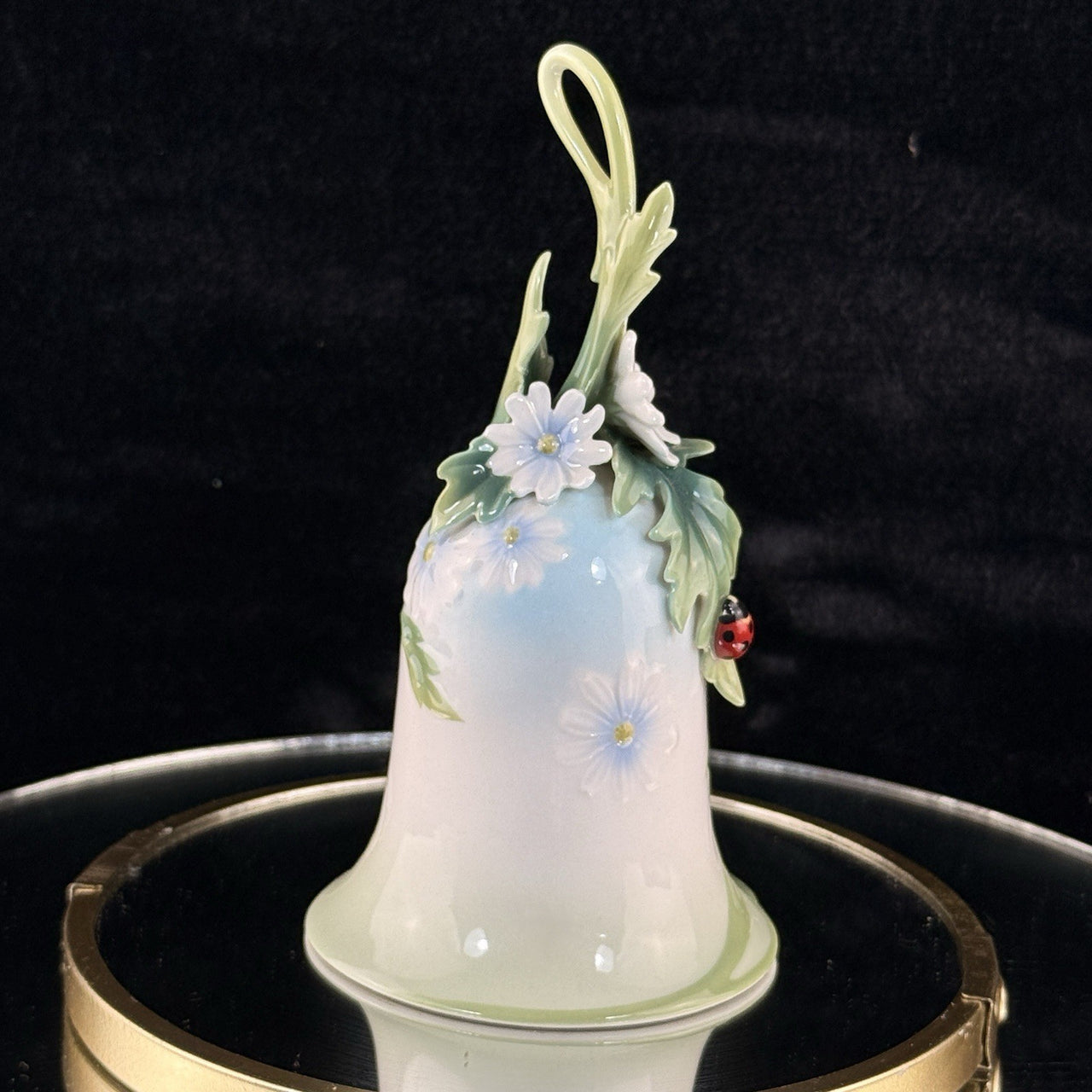 Franz Porcelain Ladybug Bell by Jen Woo Excellent Condition4