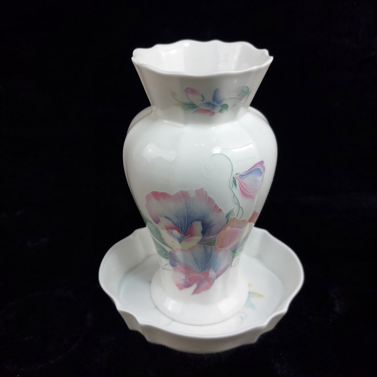 Aynsley Little Sweetheart Vase with Underplate Floral Bone China United Kingdom3