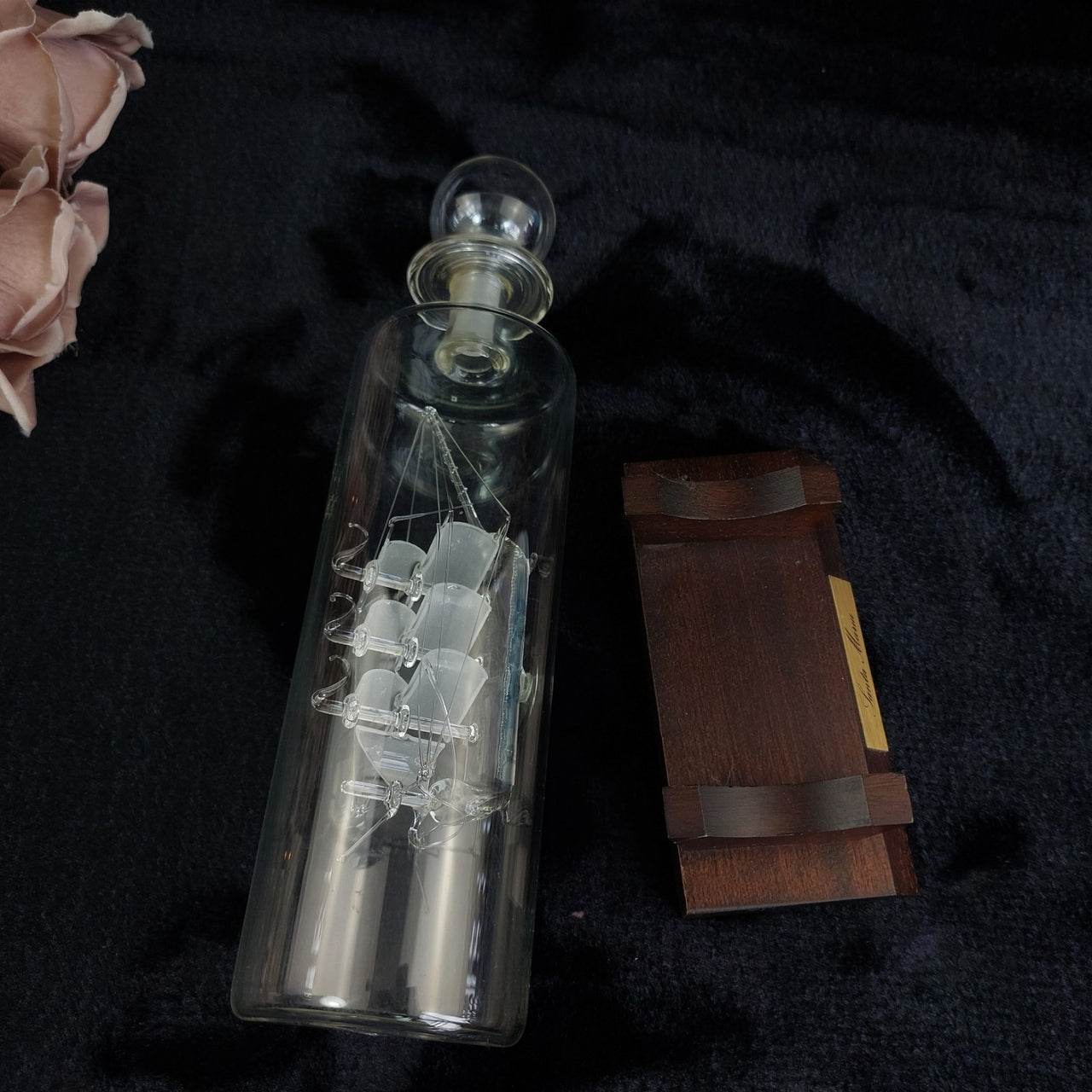 Santa Glass Maria Ship In Bottle On Wooden Stand Frosted Sails Nautical Handmade8