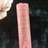 Thumbnail for A Tale of Two Cities - Collins' School Classics - Clear- by Dickens Press Type6
