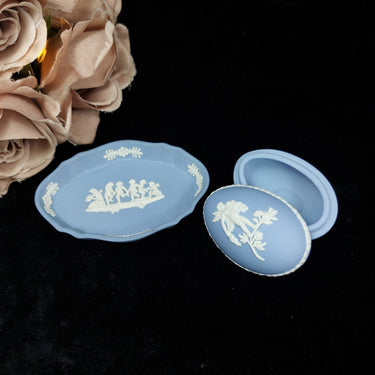 Wedgwood Jasperware Blue – Trinket Dish & Box  Lidded Design Cherub  0