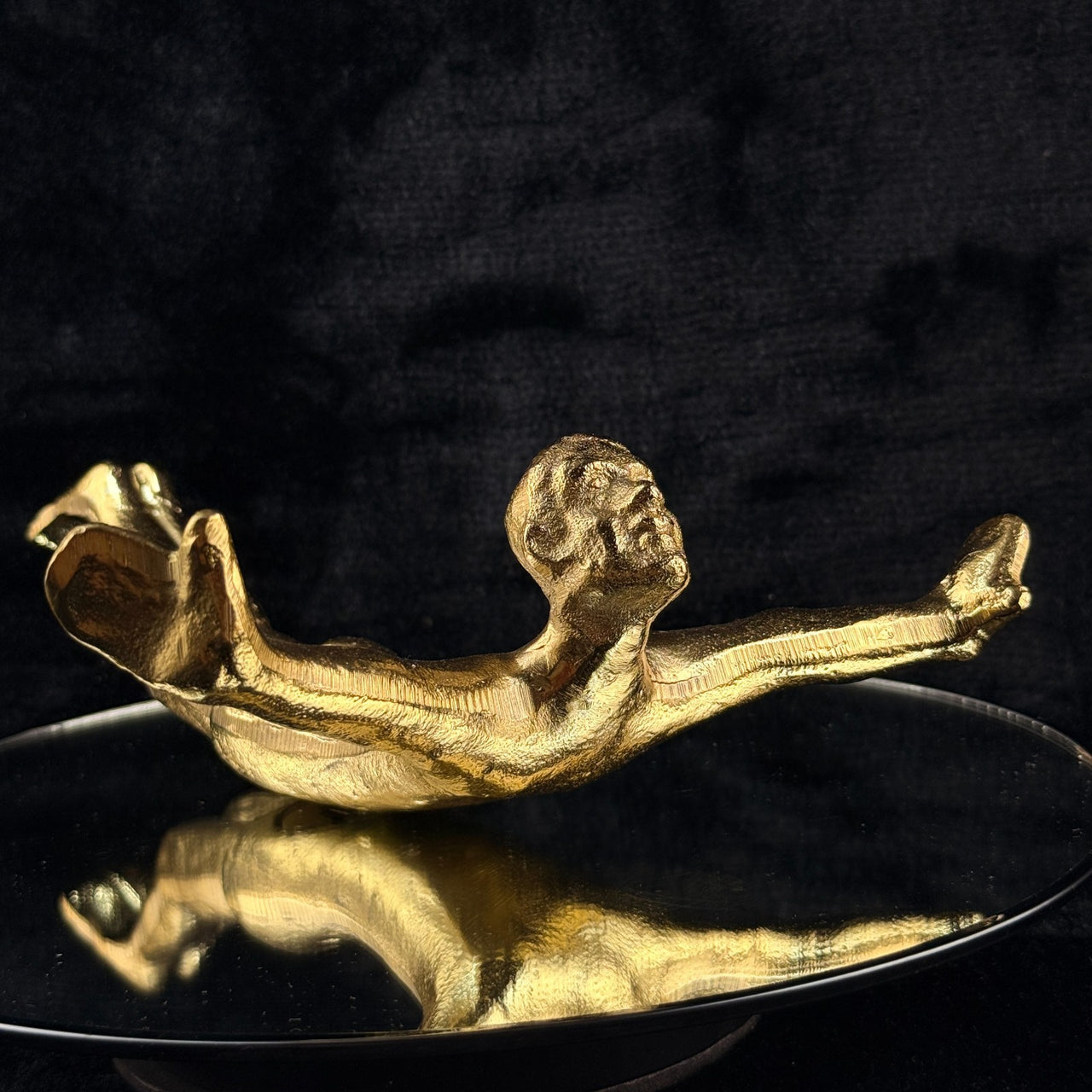 Gold Brass Wall Hanger Man Figure Sculpture Heavy 719g Keyhole Mount 8” Brutalis3