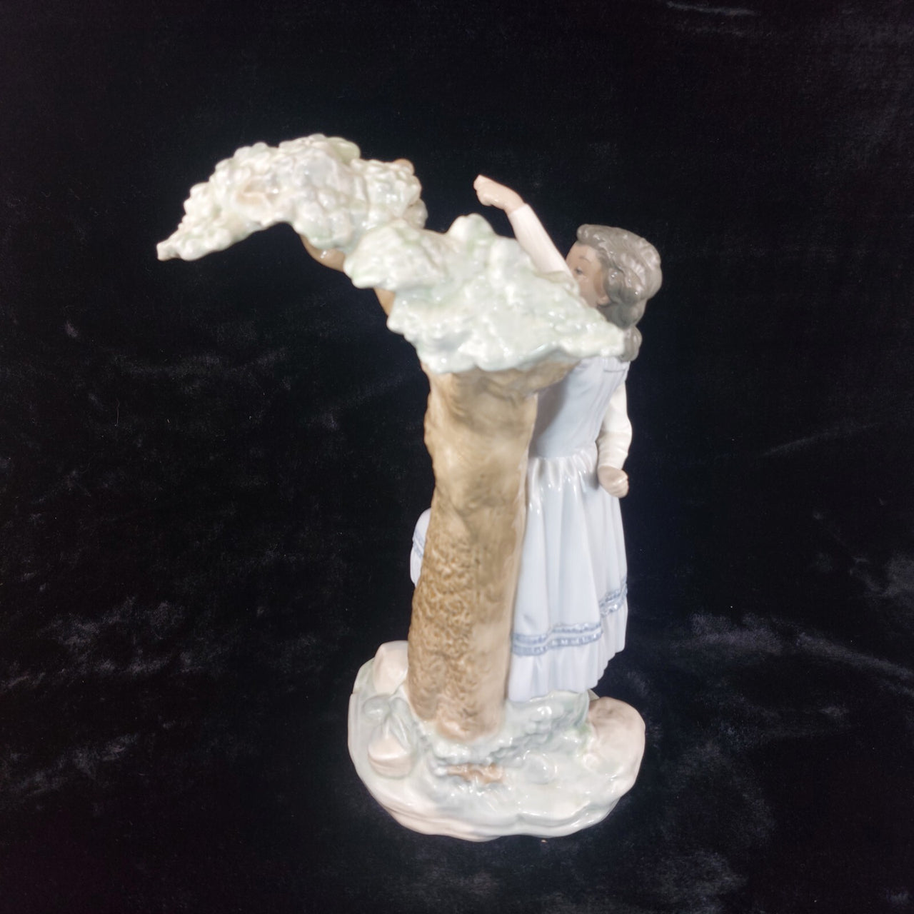 NAO Spain Porcelain Figurine 12" Girl Reaching Nest Bird Tree, broken finger4