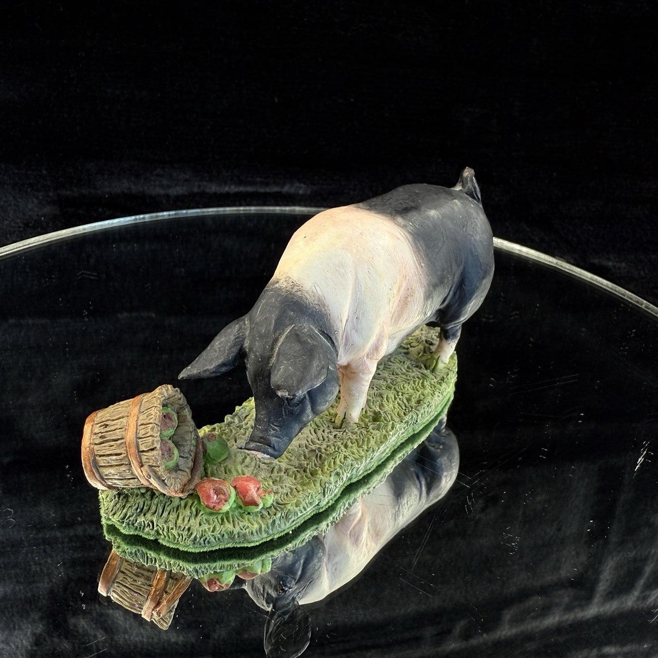 Crown Staffordshire Hand-Painted Pig Figurine with Basket - Fine Art d Porcelain3