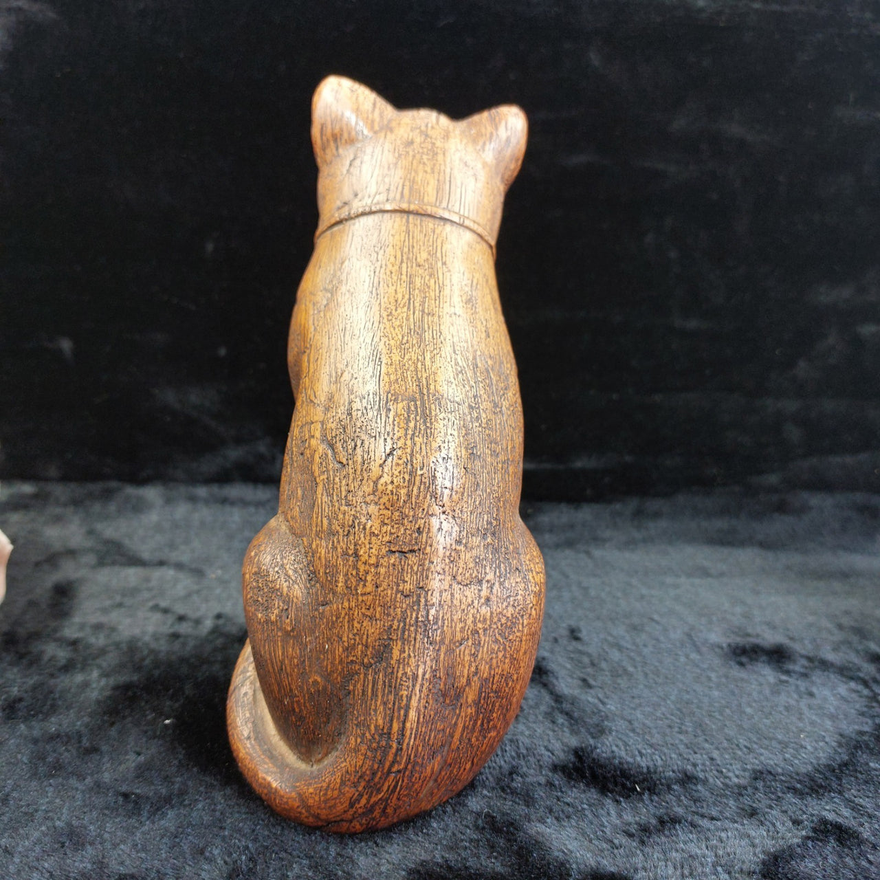 Hand Carved Cat  8" Figurine Statue Wood Look Collectible Rustic Decor G.Britain6