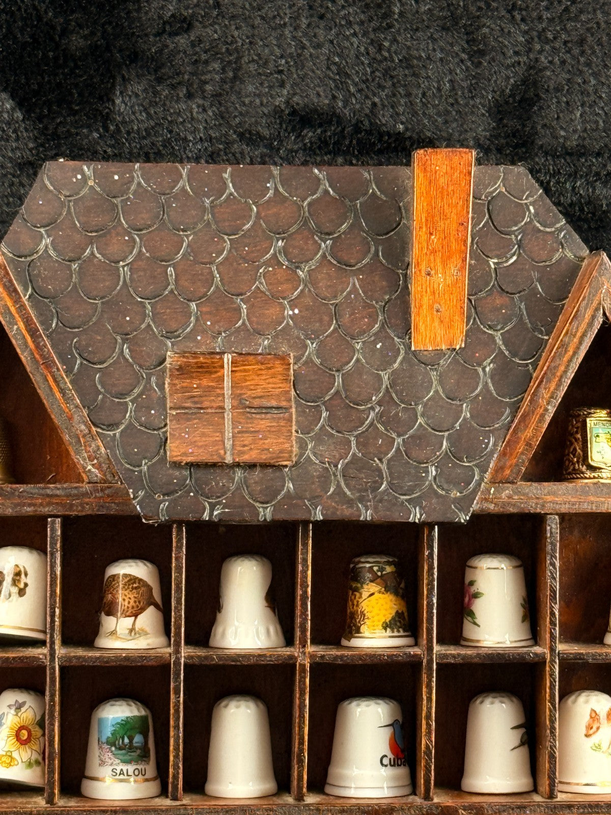Vintage Thimble Porcelain Collection x40 with 2 Wooden Display Racks Travel Souv7