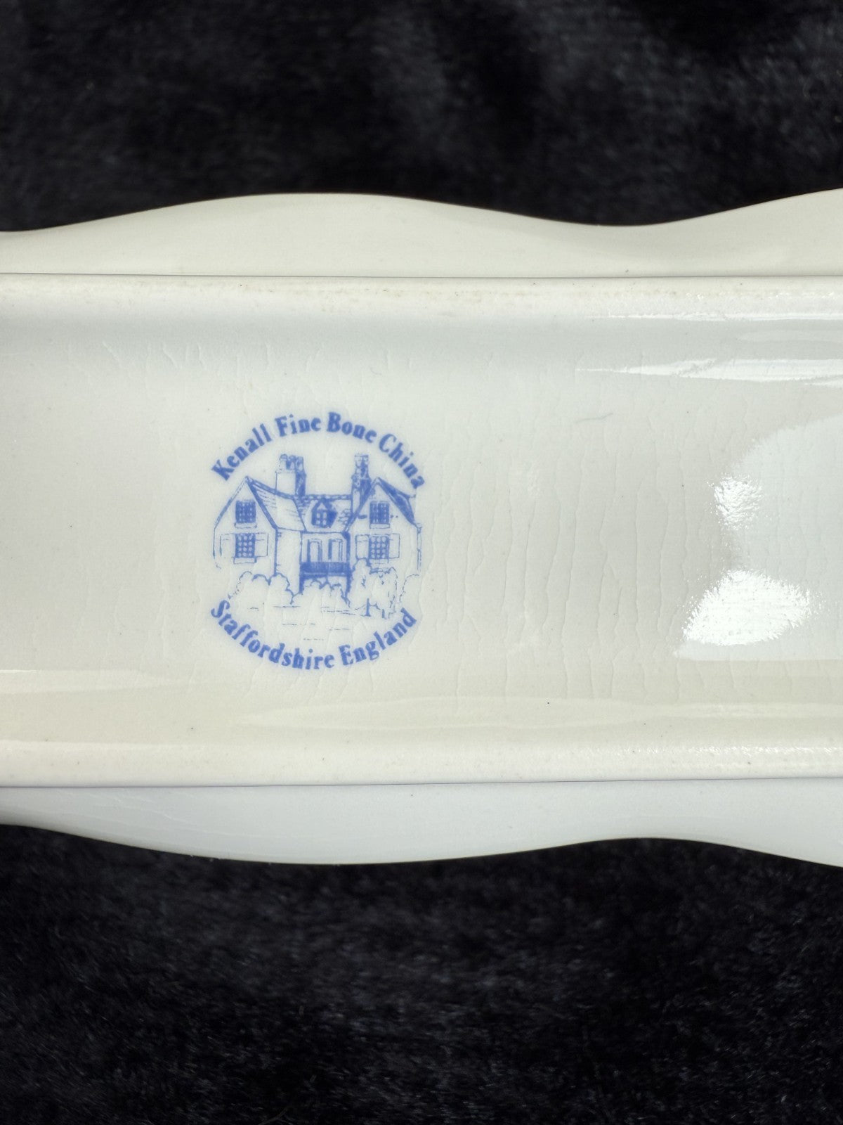 Stunning St. George & Kenall Fine Bone China Floral vase and Tray Set England.6
