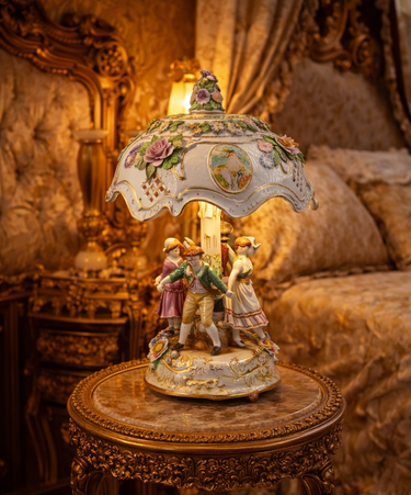 Antique Hand-Painted Royal KPM Bavaria Porcelain Table Lamp see the pictures dec0