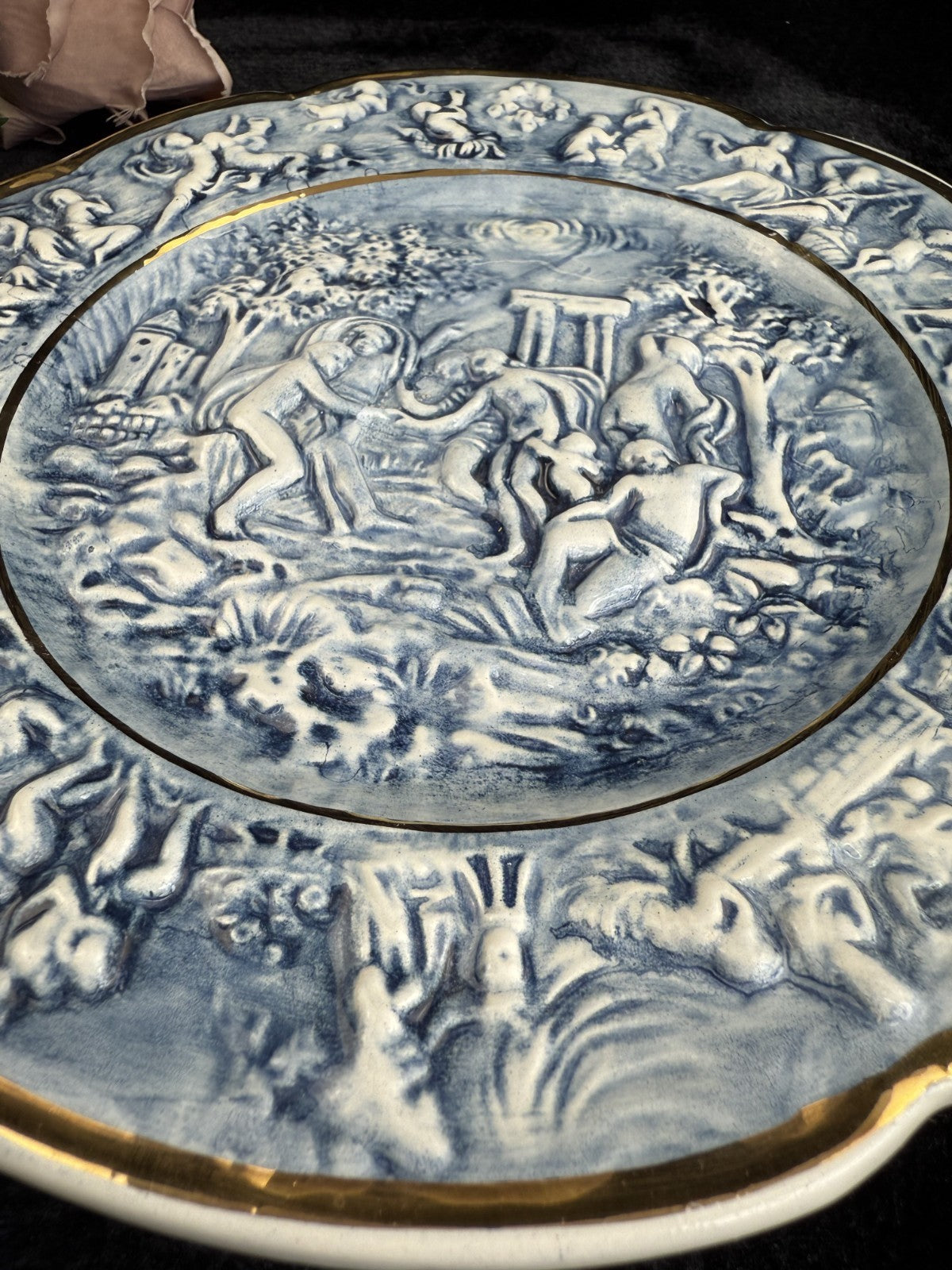 Rare Vintage "R. Capodimonte" Italian Plate with Relief Blue Scene and Gold Trim4