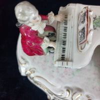 Thumbnail for Dresden UNTERWEISSBACH Girl Singing and Musician Porcelain Lace Figurine Group.12