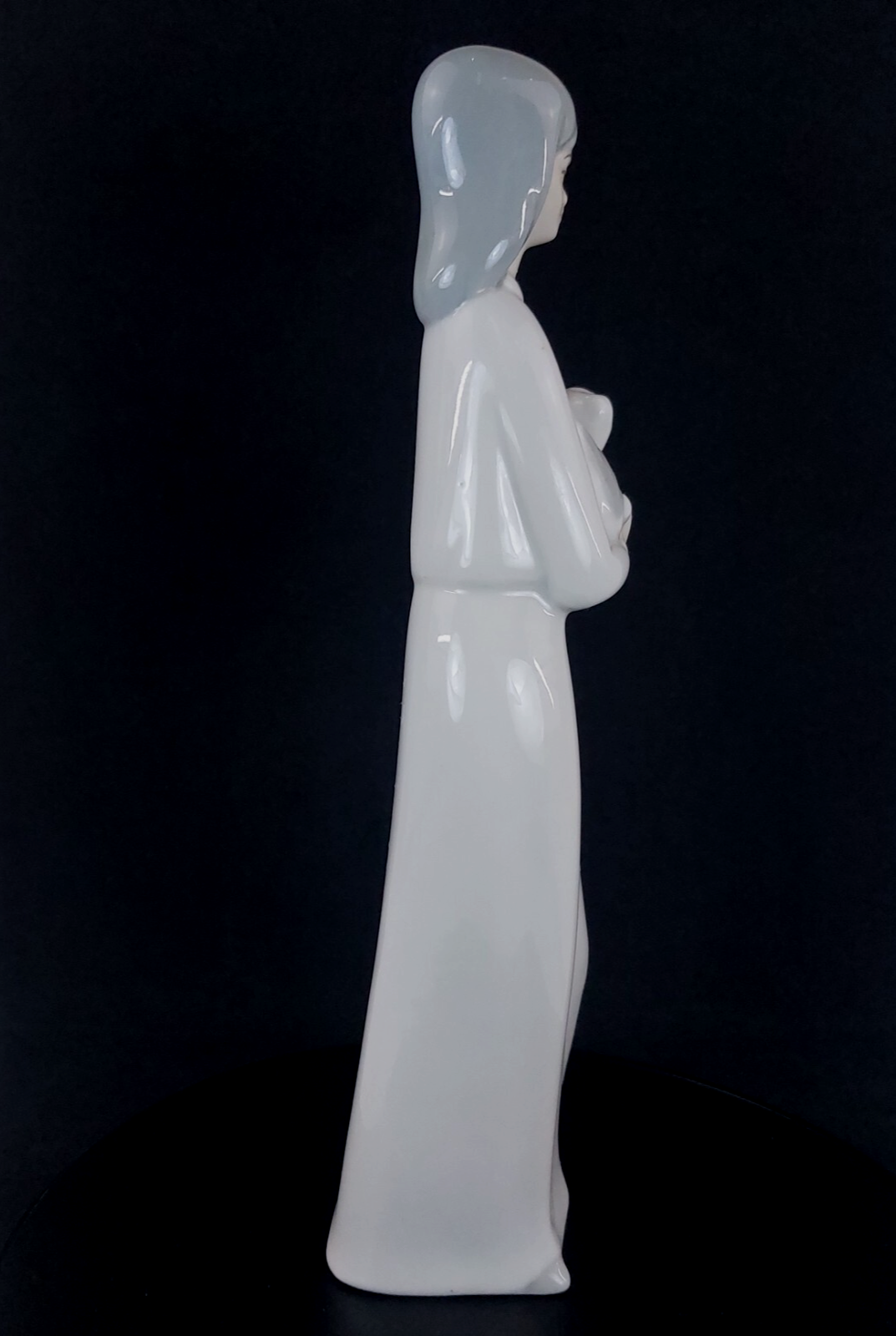 Miquel Requena Porcelain Maria with Lamb Cuart Valencia de Figurine Poblet .4