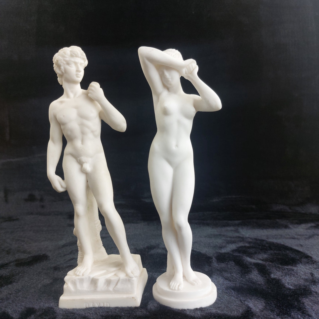 Michelangelo David & Female Nude Sculpture Pair – 9.5" Resin Greece Statue White12