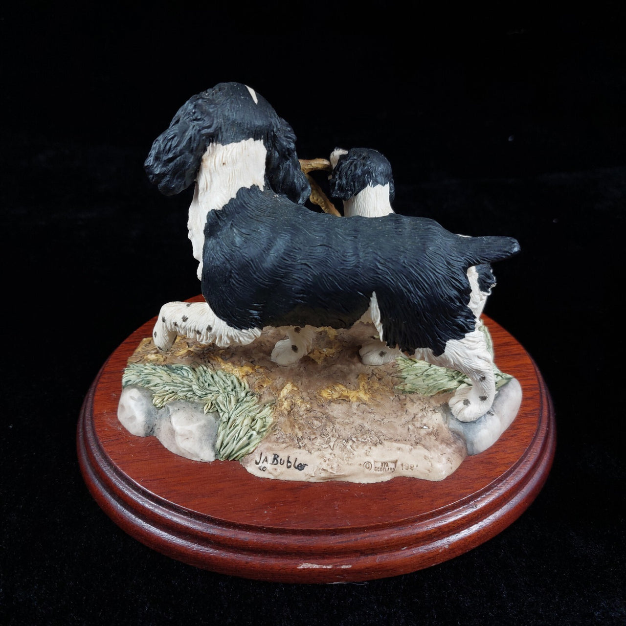 Border Fine Arts 'Springer Spaniel & Pup' - J.A. Bubler Collectible Figurine2