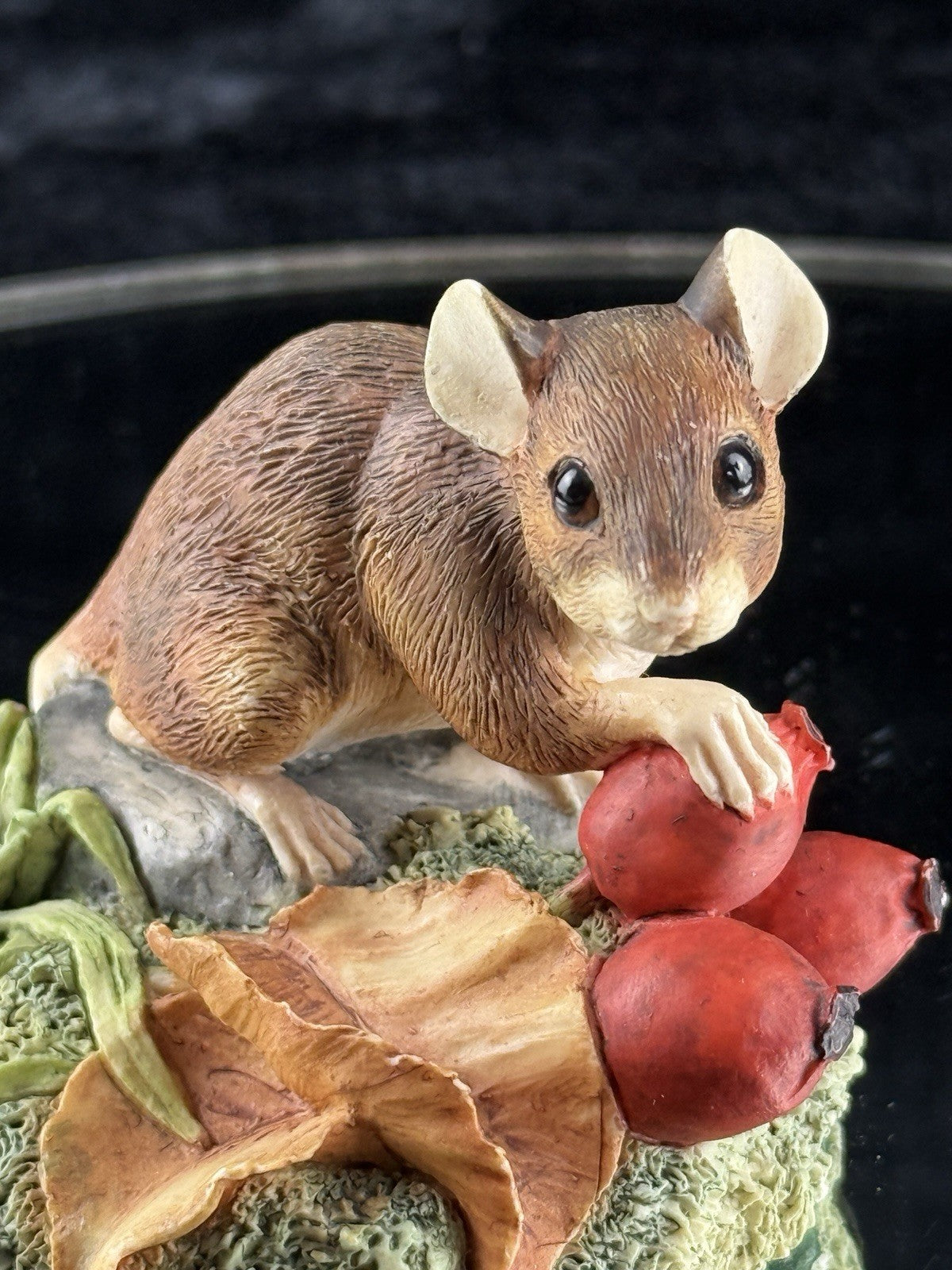 Border Fine Arts Wood Mouse Figurine 1992 Autumn Feast Scotland decor4