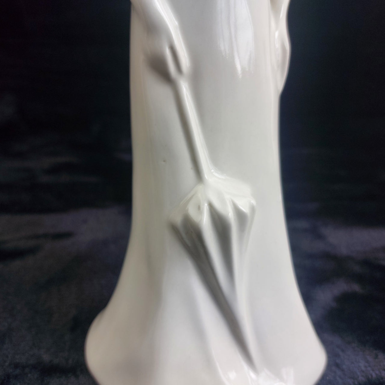 Art Deco Style White Porcelain Lady with Umbrella Figurine 11" Elegant Statue6