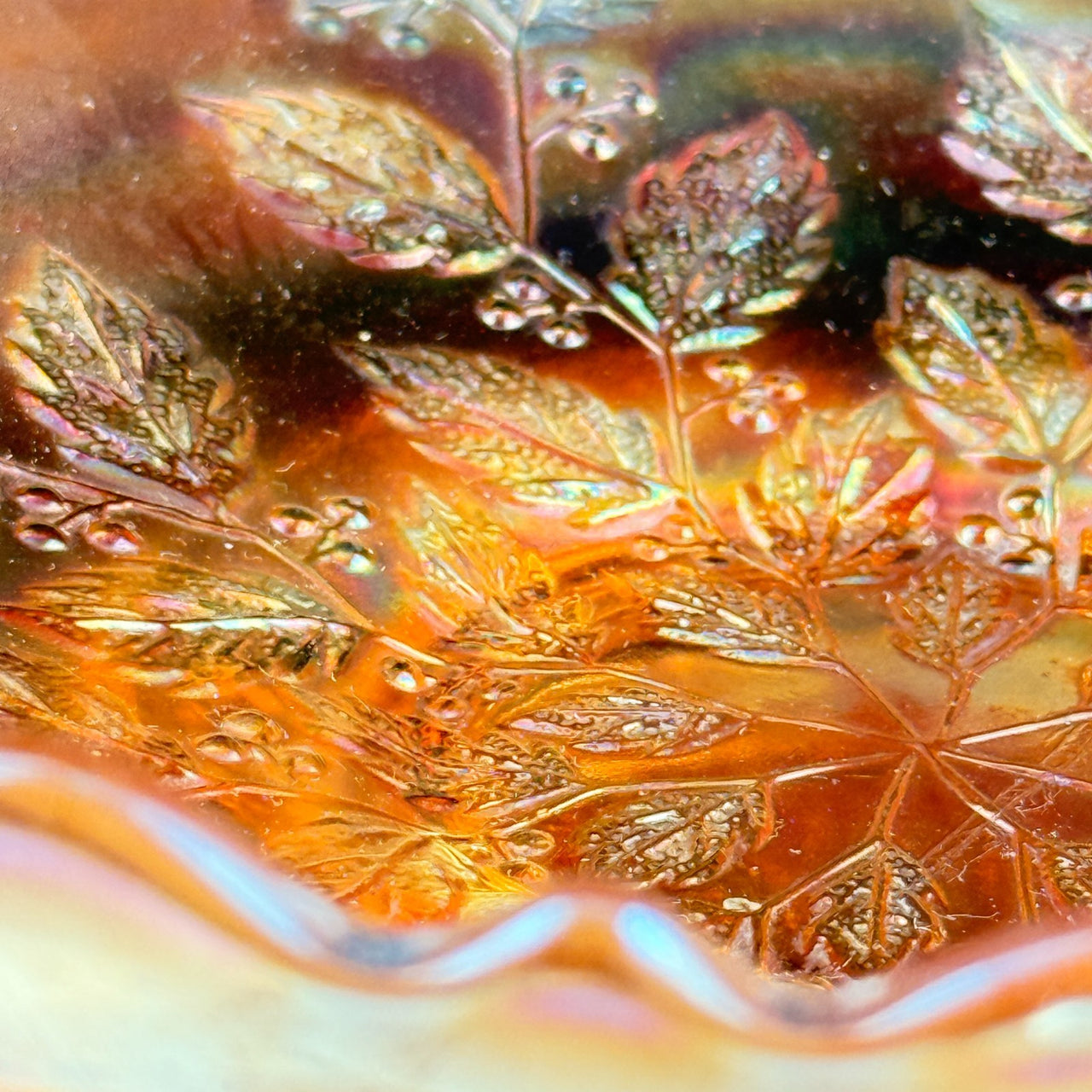 Fenton Leaves Holly Marigold Carnival Glass Ruffled Bowl Antique 7.5" Iridesce3