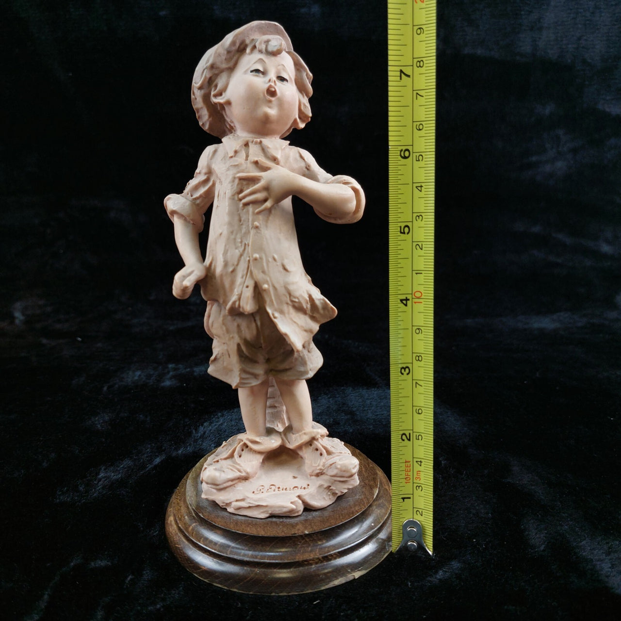 Giuseppe Armani Singing Boy Figurine  1980s Italian Porcelain library ornoment16