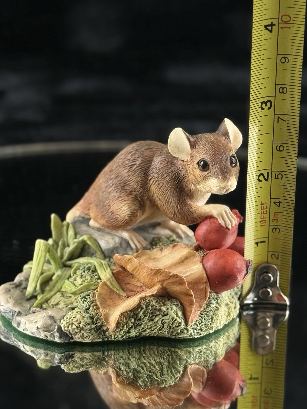Border Fine Arts Wood Mouse Figurine 1992 Autumn Feast Scotland decor11