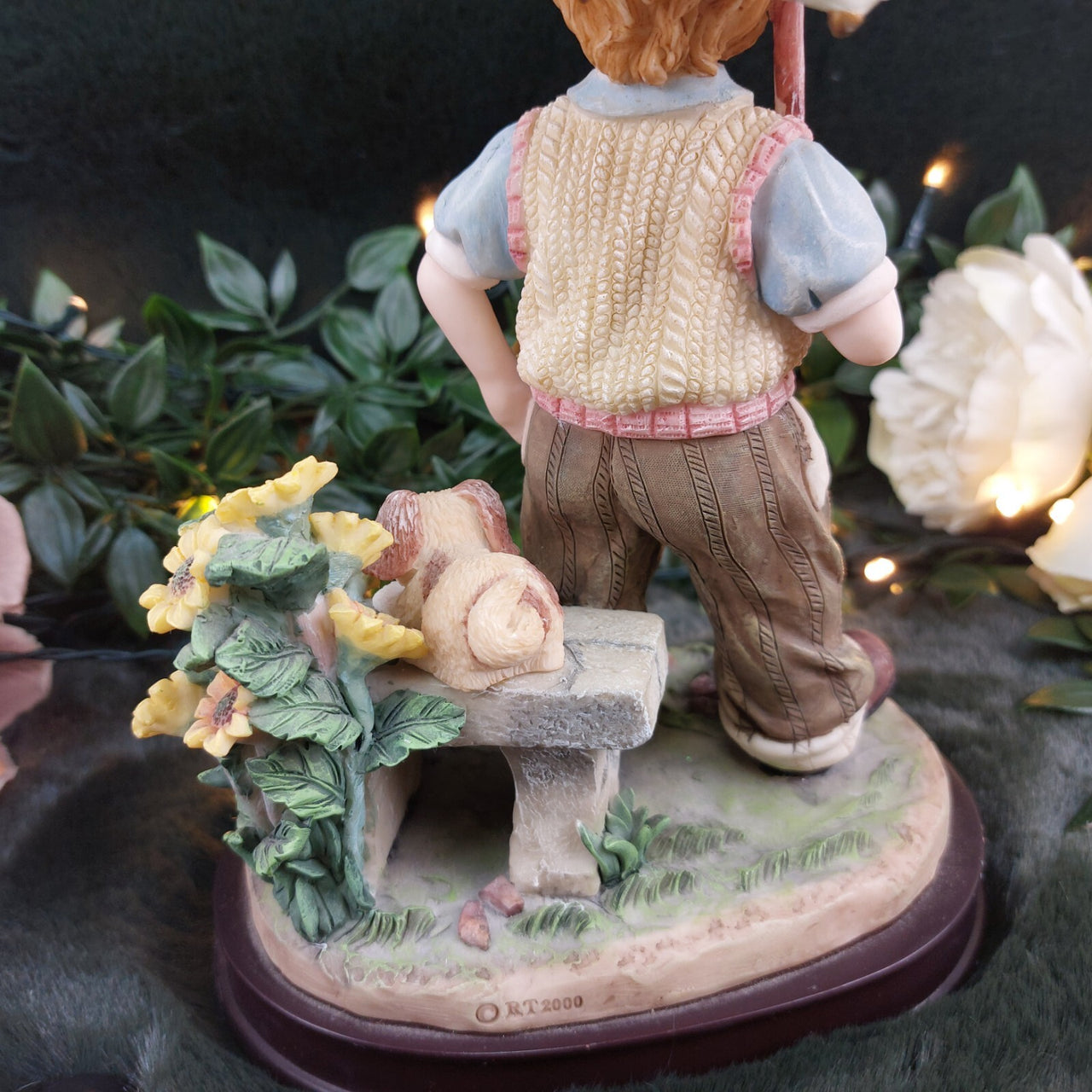 2000Juliana Boy Collection with Umbrella Figurine Porcelain United Kingdom.9