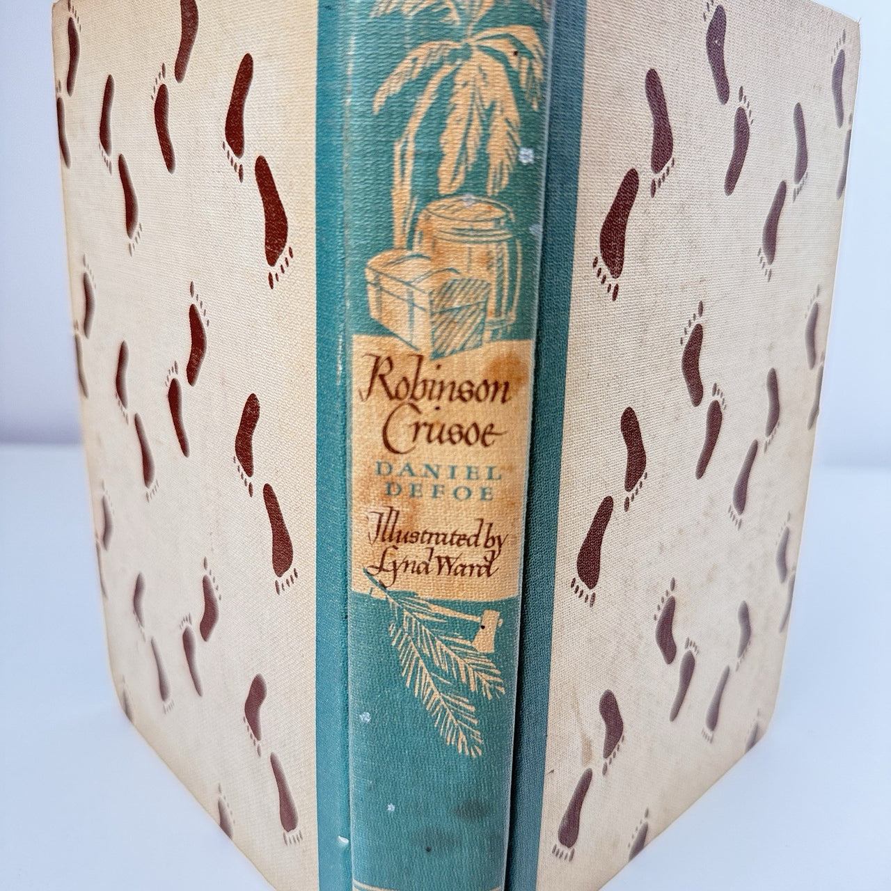 Grosset Dunlap & 1946 Robinson Crusoe Illustrated Lynd Ward Vintage Book book1