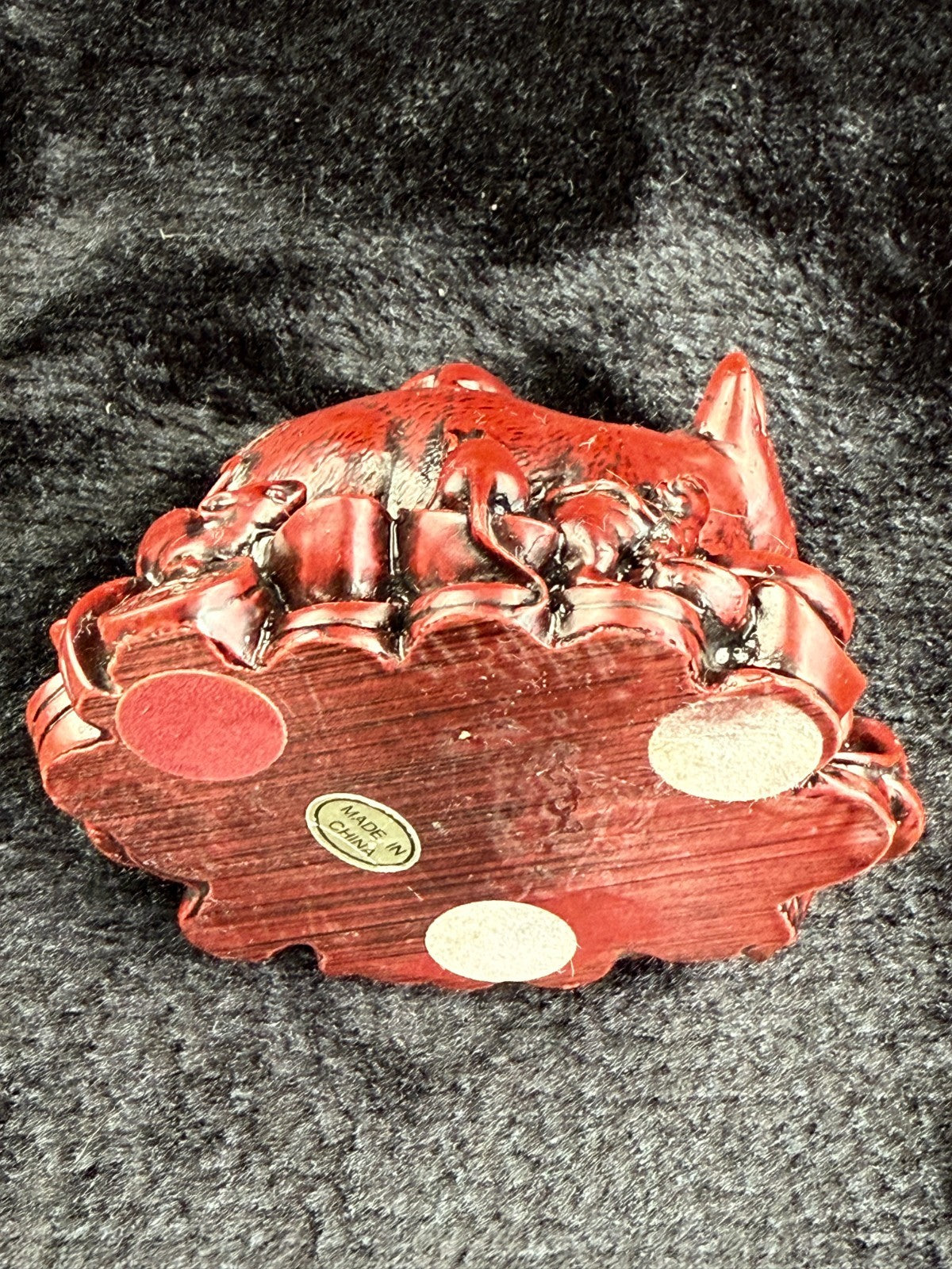 Chinese Red Resin Figurine Family of Mice & Coins Symbol of Prosperity Feng Rat 9