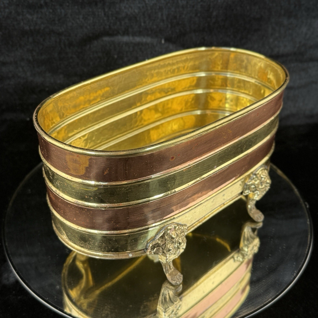 Vintage Copper & Brass Planter Jardiniere 9.5” Footed Oval Hammered Floral deco14