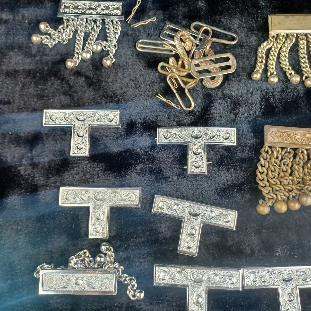 Masonic Lodge Regalia Job Lot 845g – Past Master Jewel 1977 + Levels & Jew Chain7