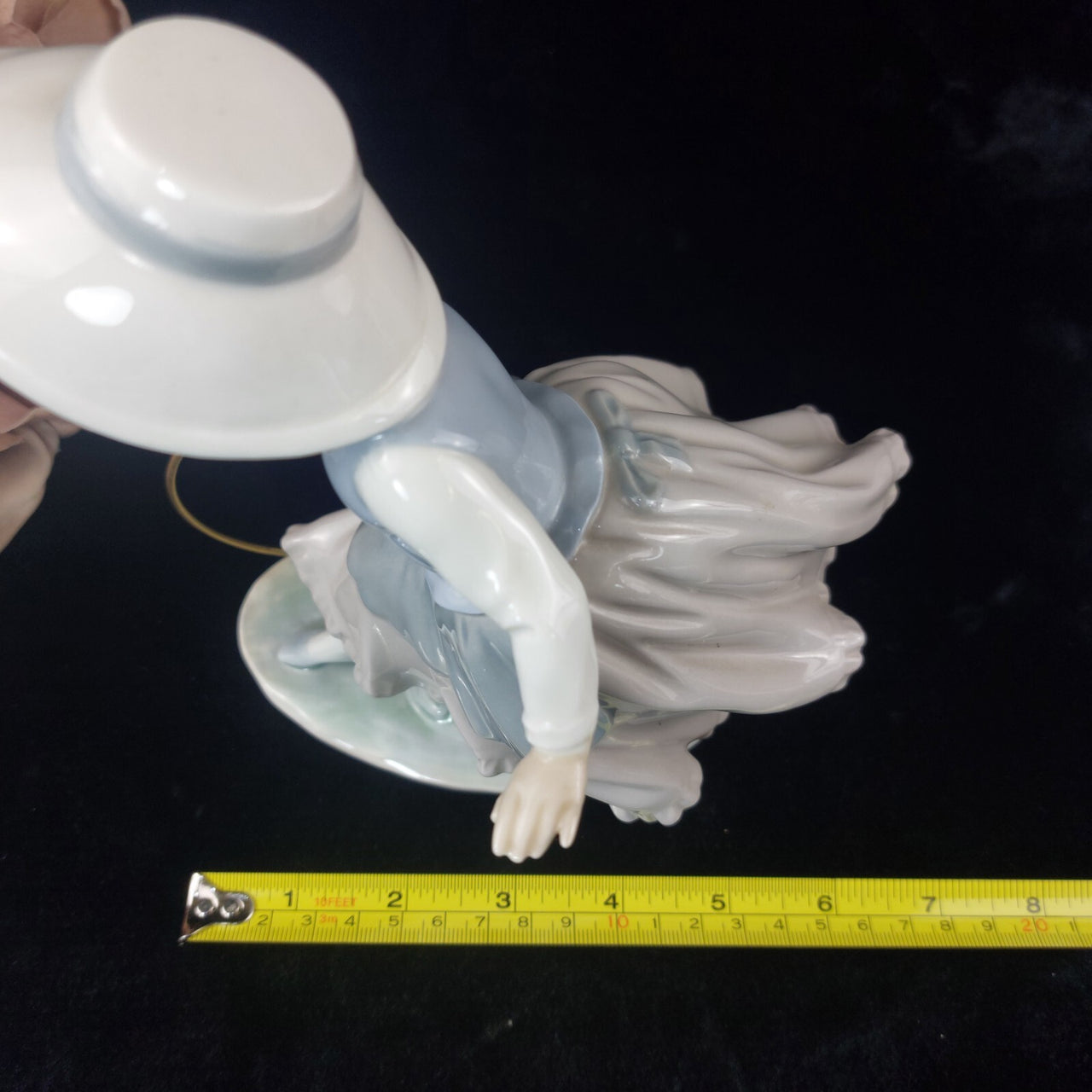 NAO Girl Spain Figurine with Hoop Glazed Porcelain Worn Base A-16M Sculpture2