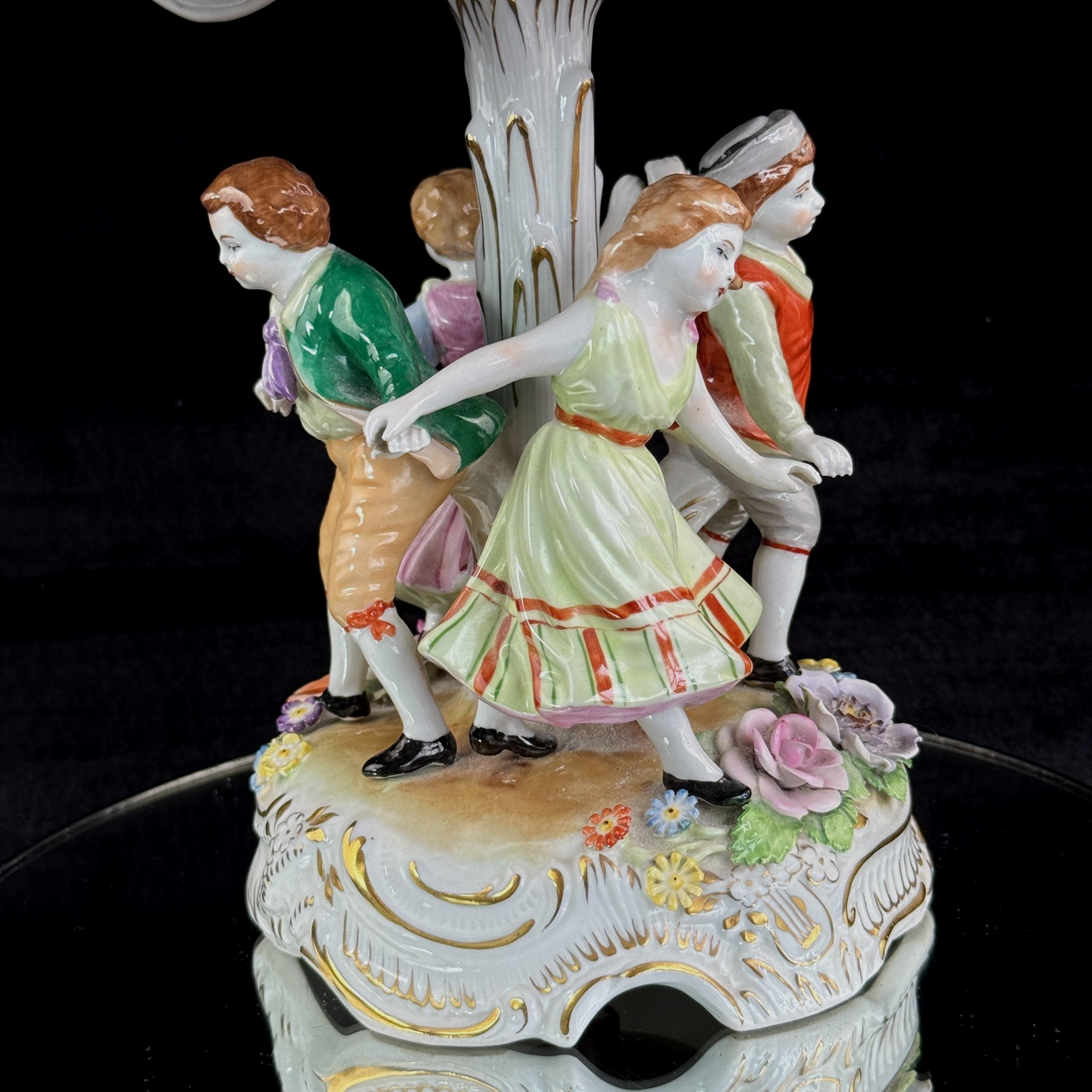 Antique HandPainted Royal KPM Bavaria Porcelain Table Lamp with Floral Motif2
