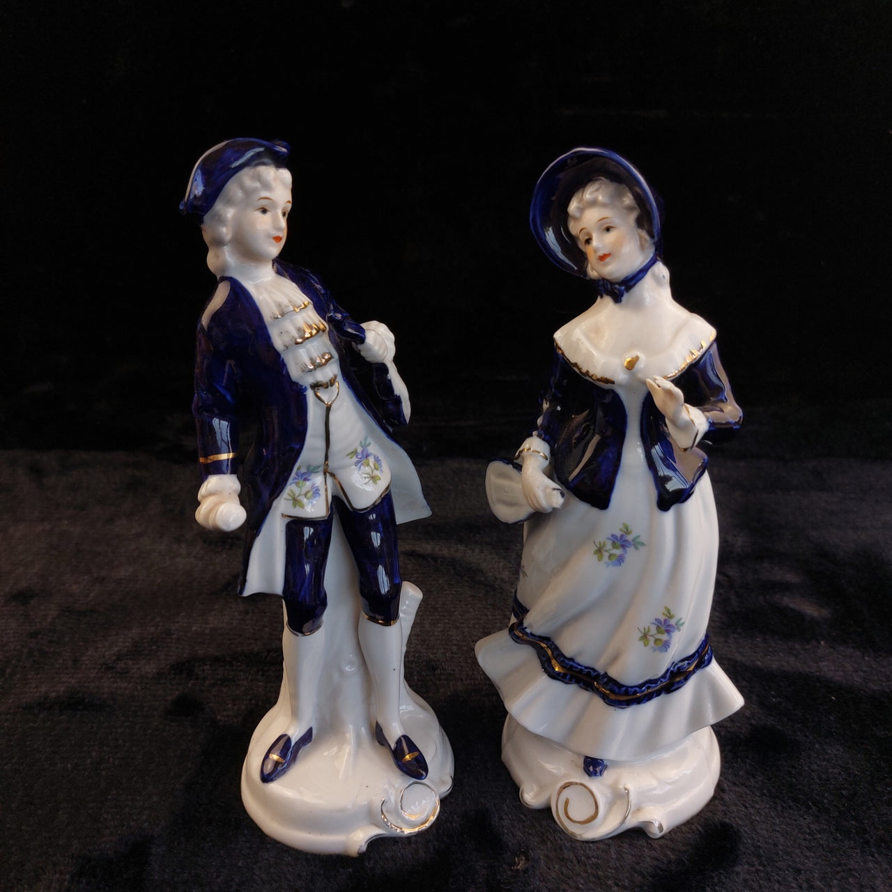 Style Dresden Figurine Pair 8.5" Blue White Gold Trim Chipped Porcelain musicia1