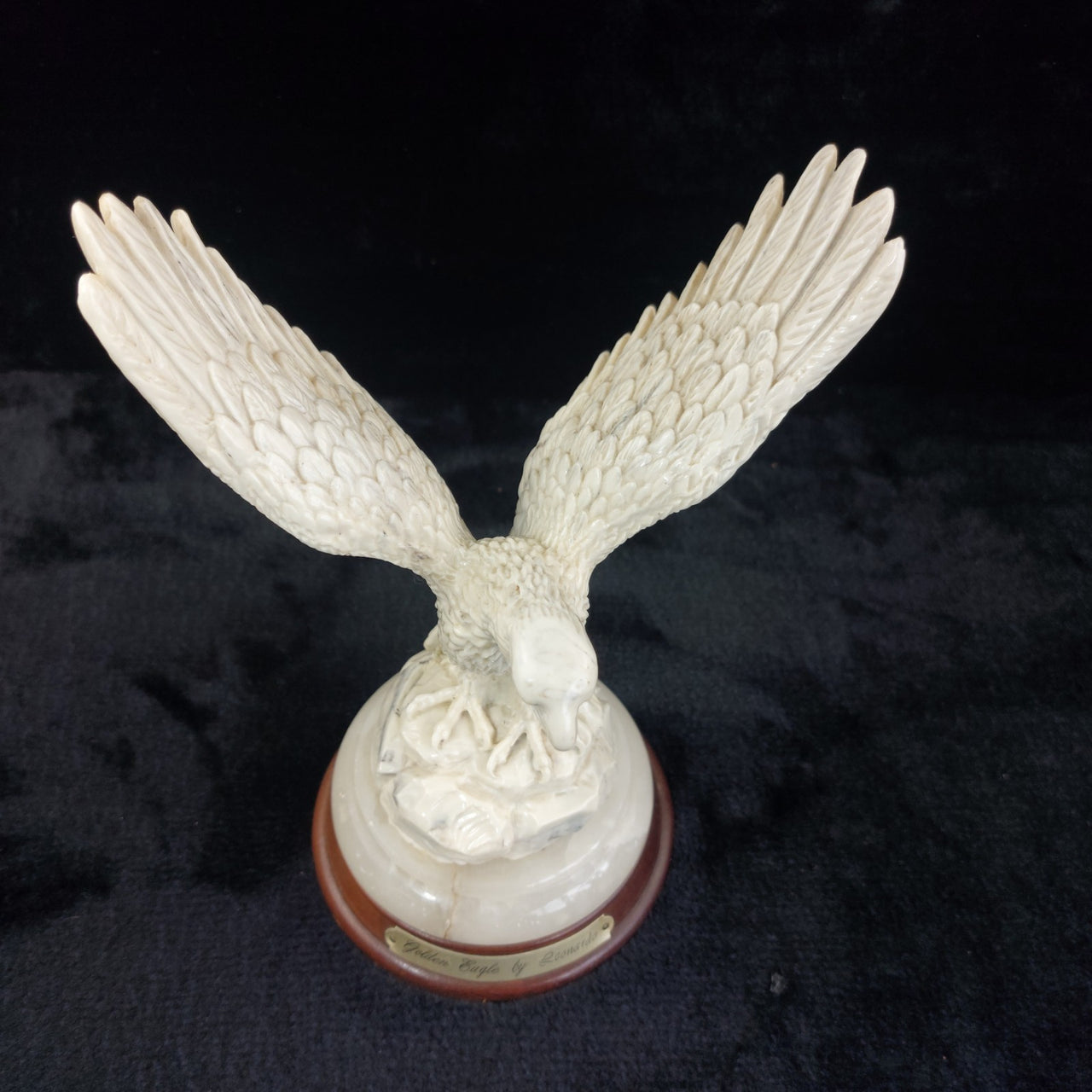 Leonardo Golden Statue Eagle Sculpture Marble Resin 9” Figurine United Kingdom.2