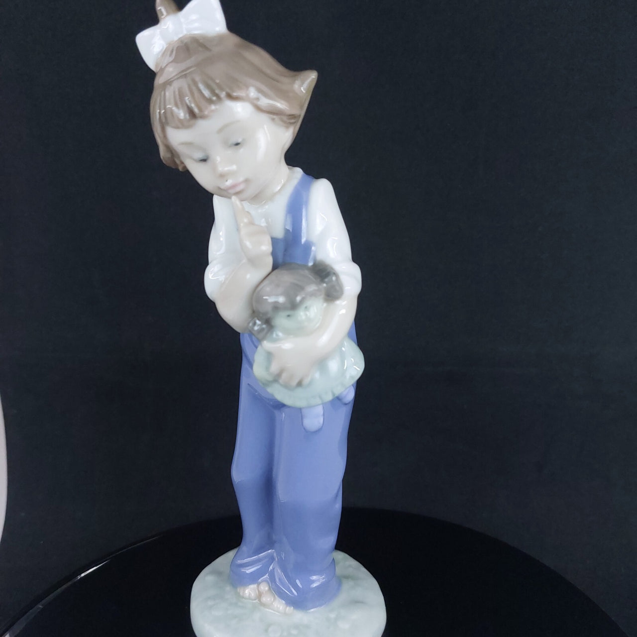 NAO Lladró Handmade Porcelain Girl -18.5 cm Figurine Collectible Blue Dress -7