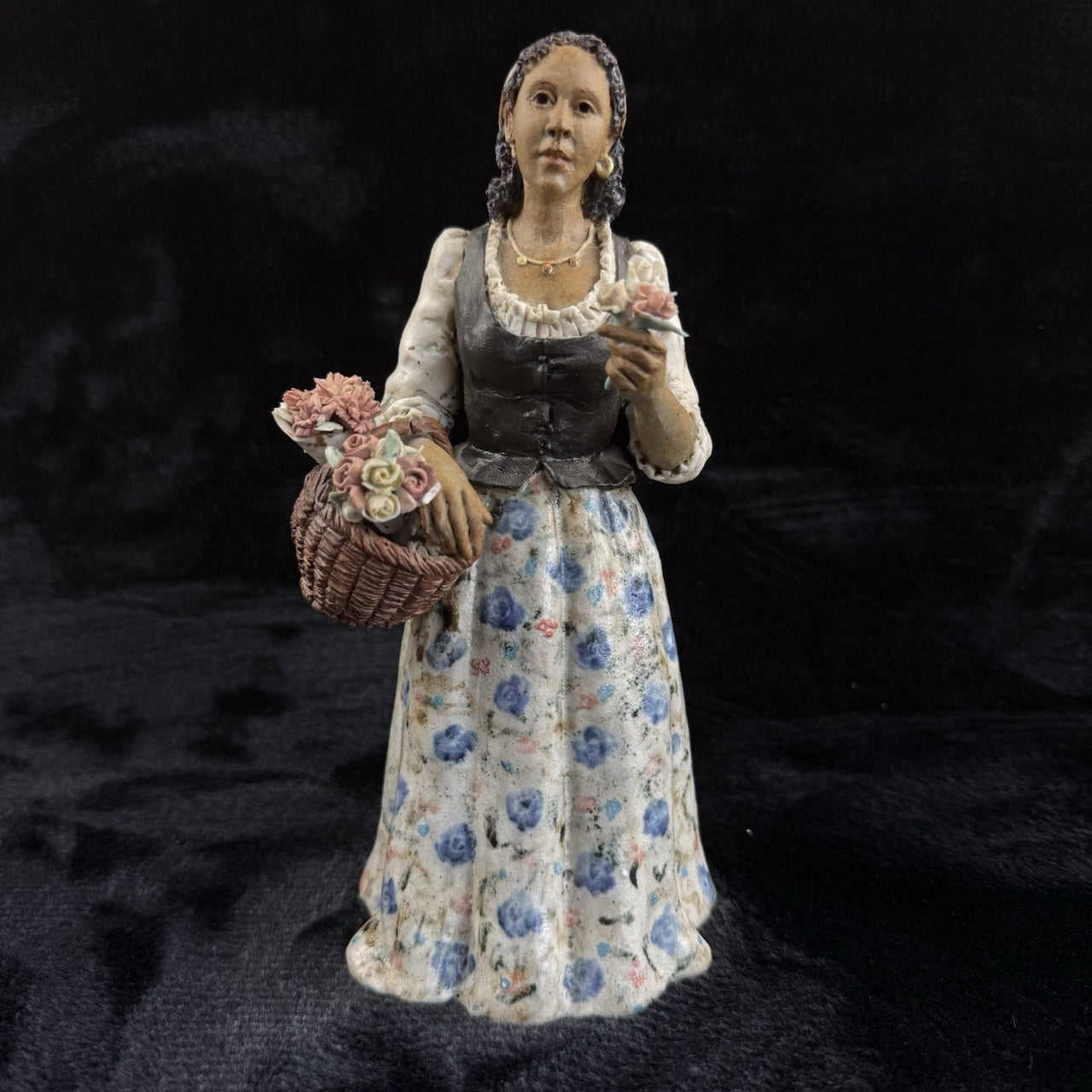 Rare Castagna Florence Figurine Flower Seller - Signed Italy see pics2