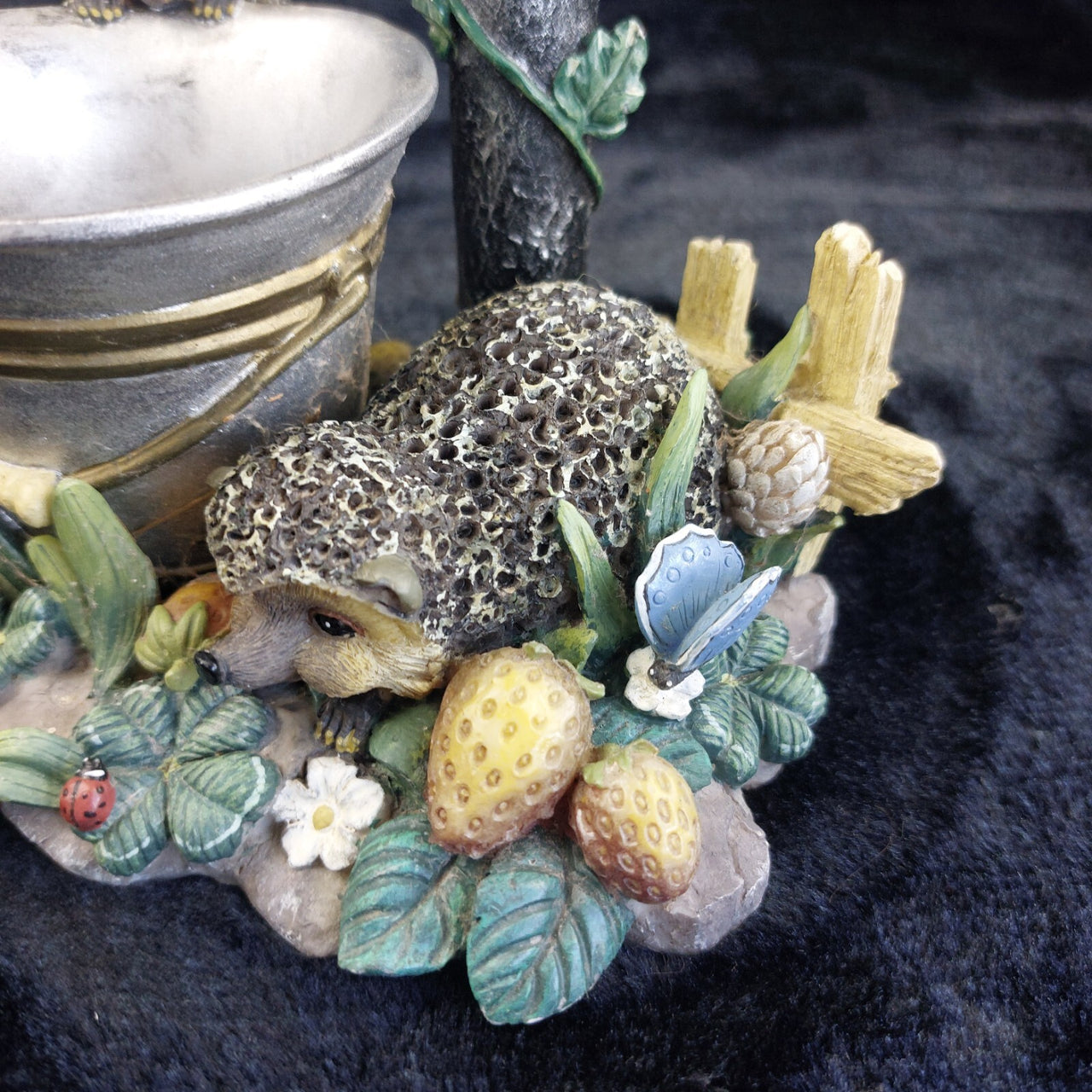 Bramble & Clover Hedgehog Pen Holder - pot 8" Fountain Theme Ladybug see pics9
