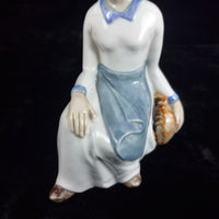 Thumbnail for TITO Spanish Porcelain Figurine - Girl with Water Jug bookcase (1970s) figure9