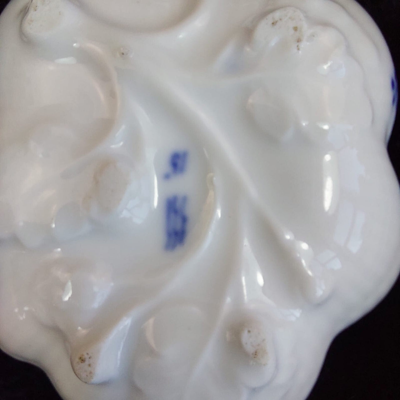 1870 Royal Copenhagen Blue Fluted Leaf Candy Dish Gold Edge Antique 1st Quality8