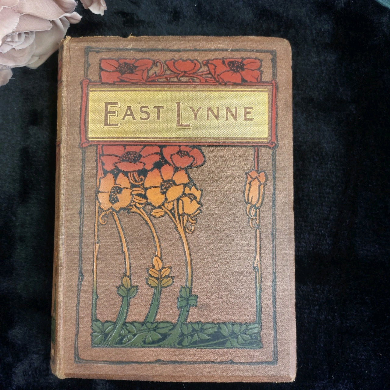 East Lynne Mrs Henry Wood antique book gift Cover Art Nouveau Illustrated 19090