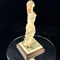 Thumbnail for Vittorio Tessaro A.D.L. Italian Beautiful Lady Figurine Italy Home Decor 199110