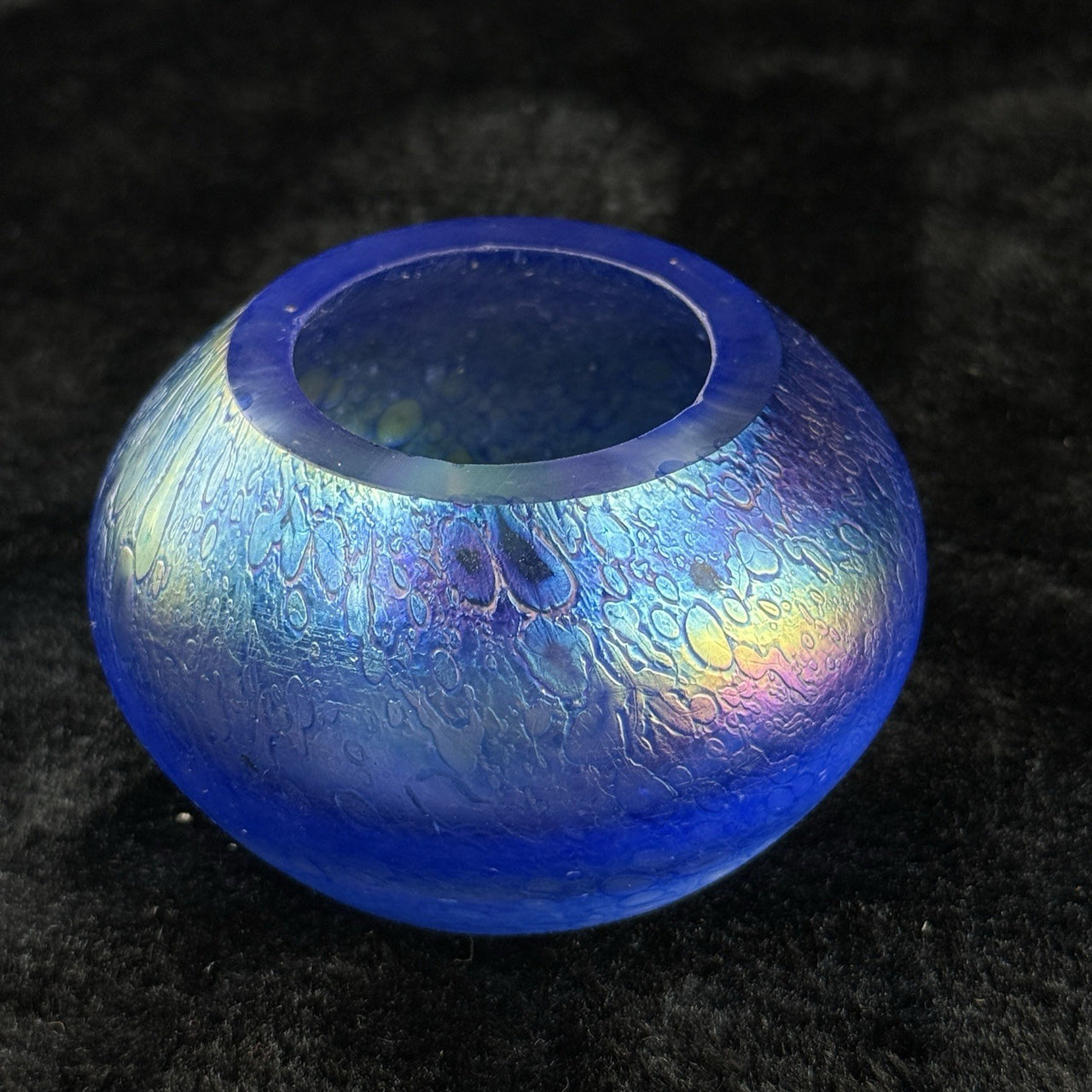 Studio Art Heron Glass Mini Vase Blue Iridescent Pulled Feather Pattern 2.5”4