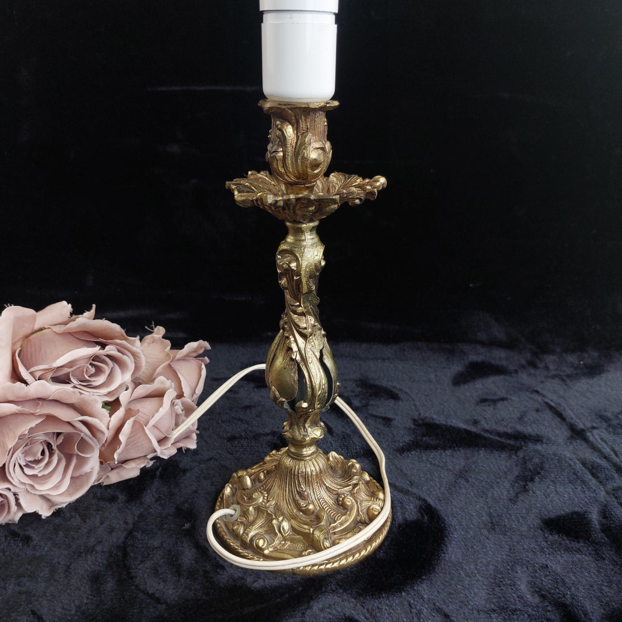 Antique style Brass Baroque Table Lamp, 14 in, see the pictures Gold14