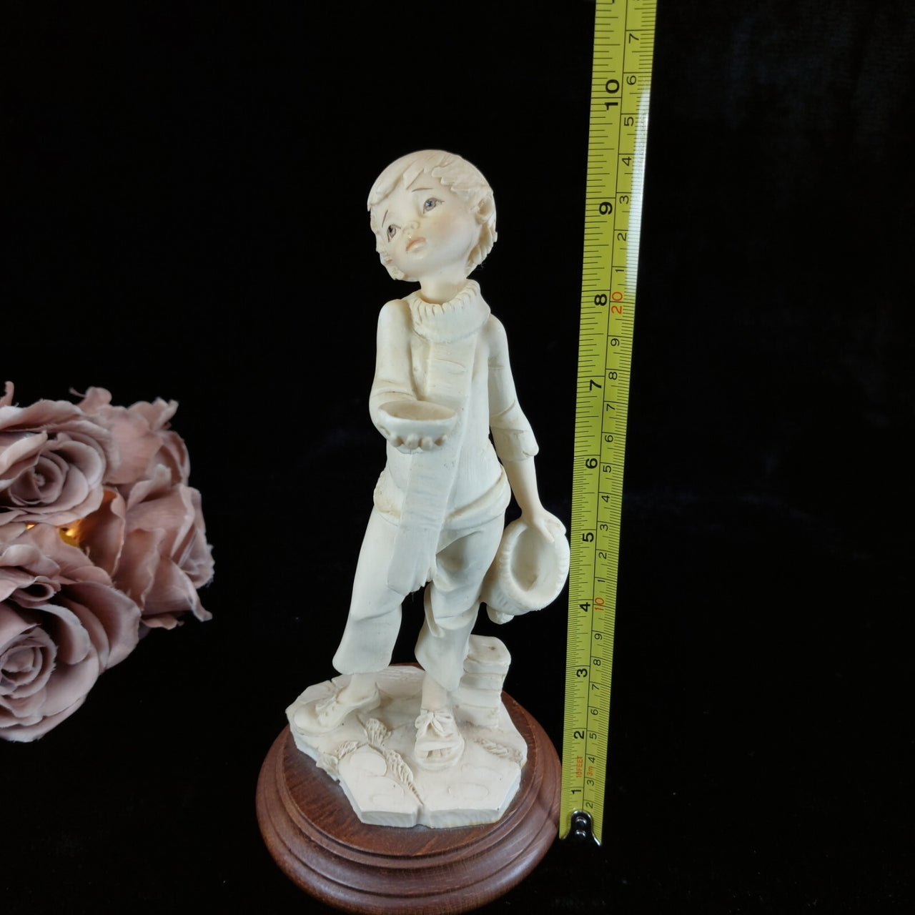 Vintage Vittorio Tessaro Figurine A.D.L.  "The Little Beggar Boy"  italian3