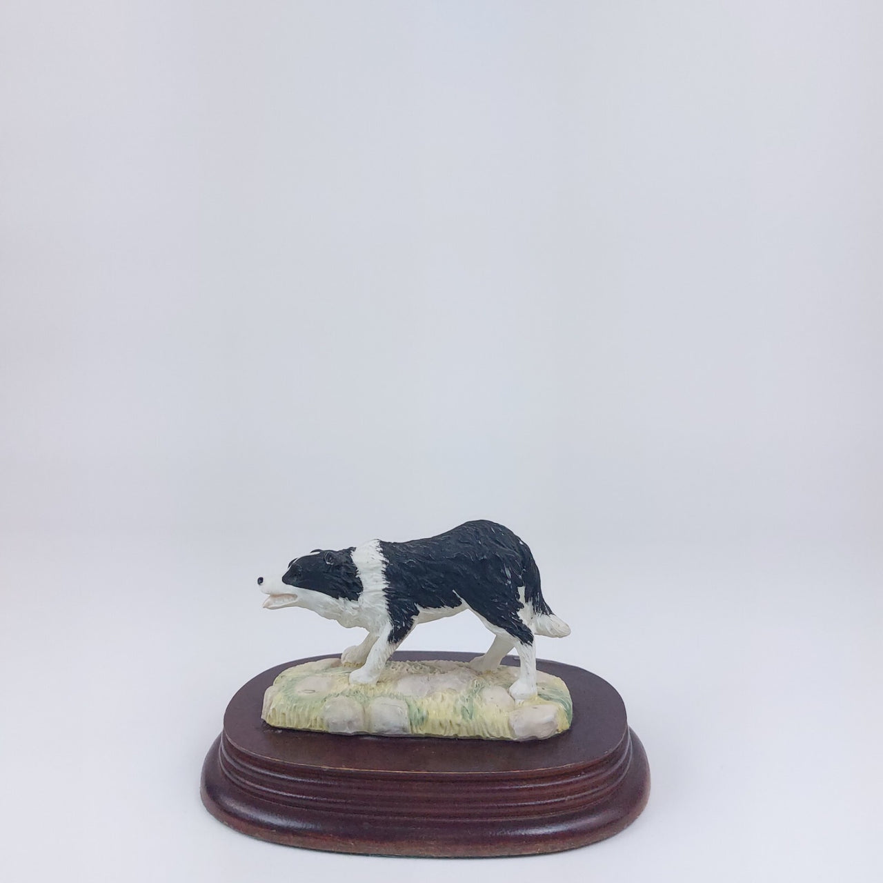 Leonardo Collection Border Collie Dog Figurine 3.25 Collectable 1993 Resin, Wood7