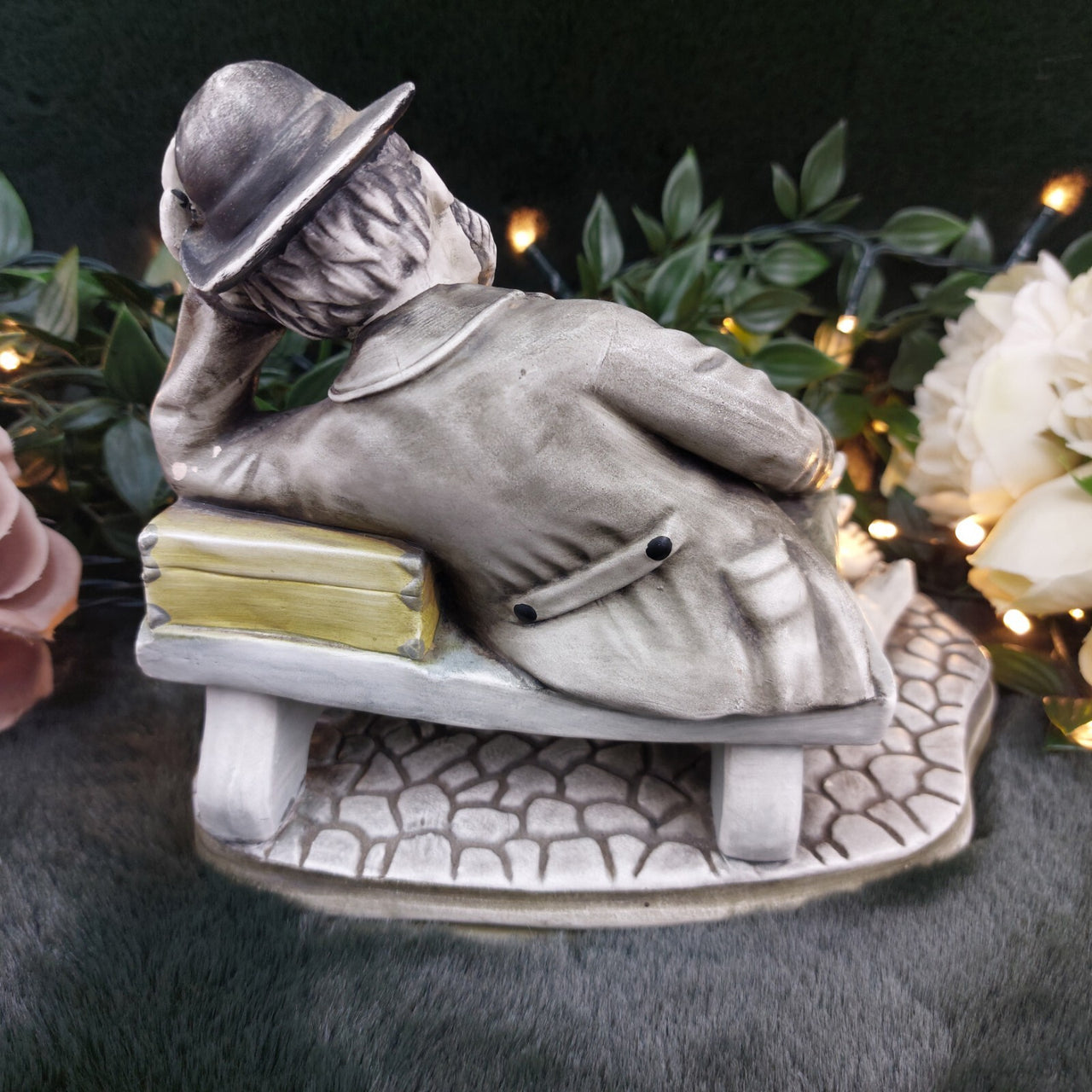 AR.CE.MI Bisquit Porcelain Figurine Shoeshine Boy Bench thumb broken see pics13