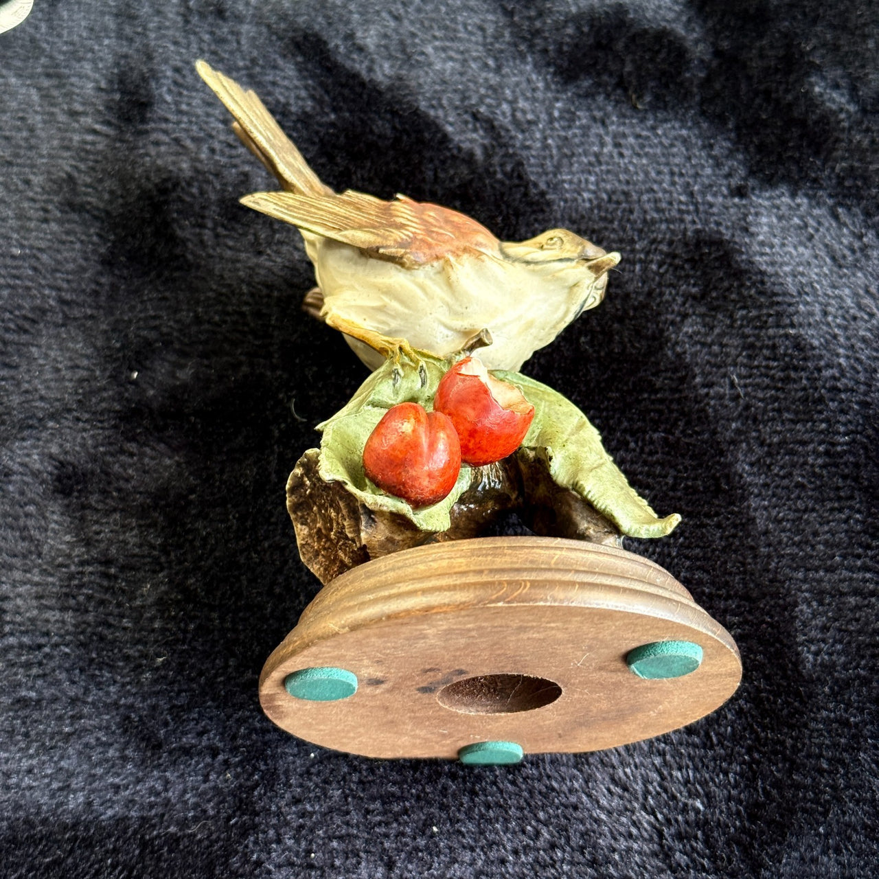 Giuseppe Armani Sparrow Capodimonte & Cherries Figurine Signed G. 7" gift Italy.16