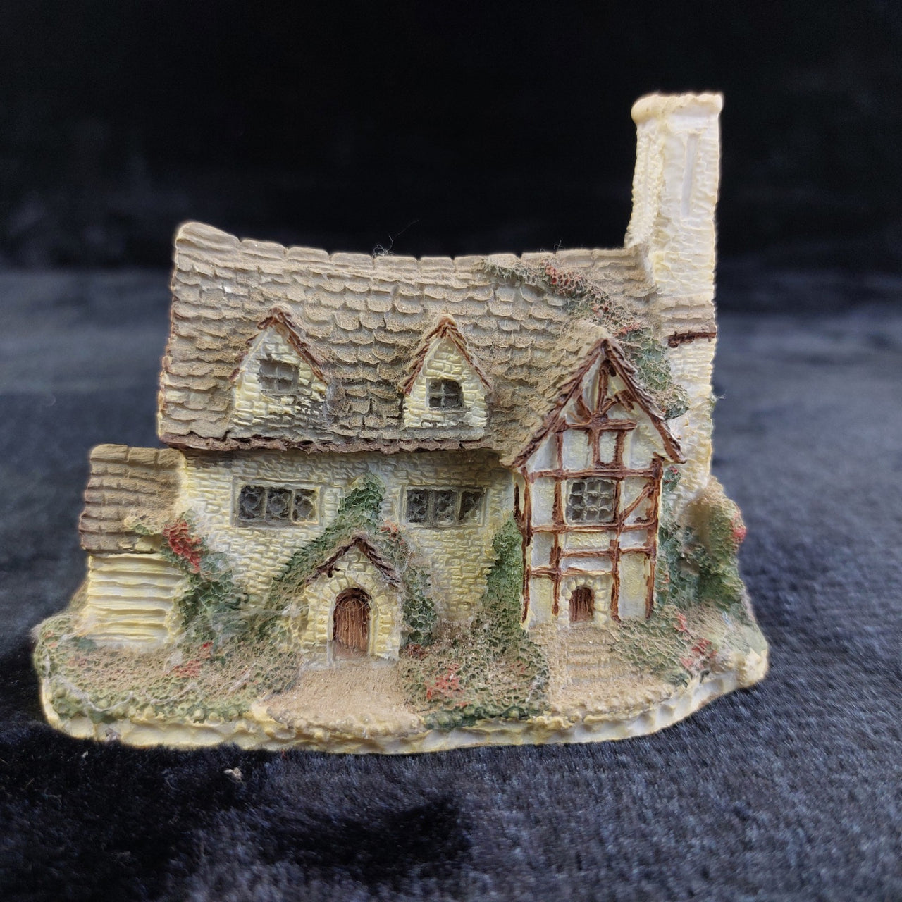 Lilliput Lane UK Cottage Set Acceptable Worn Lot 4 Croft Holme Dyke Sheep Garden6
