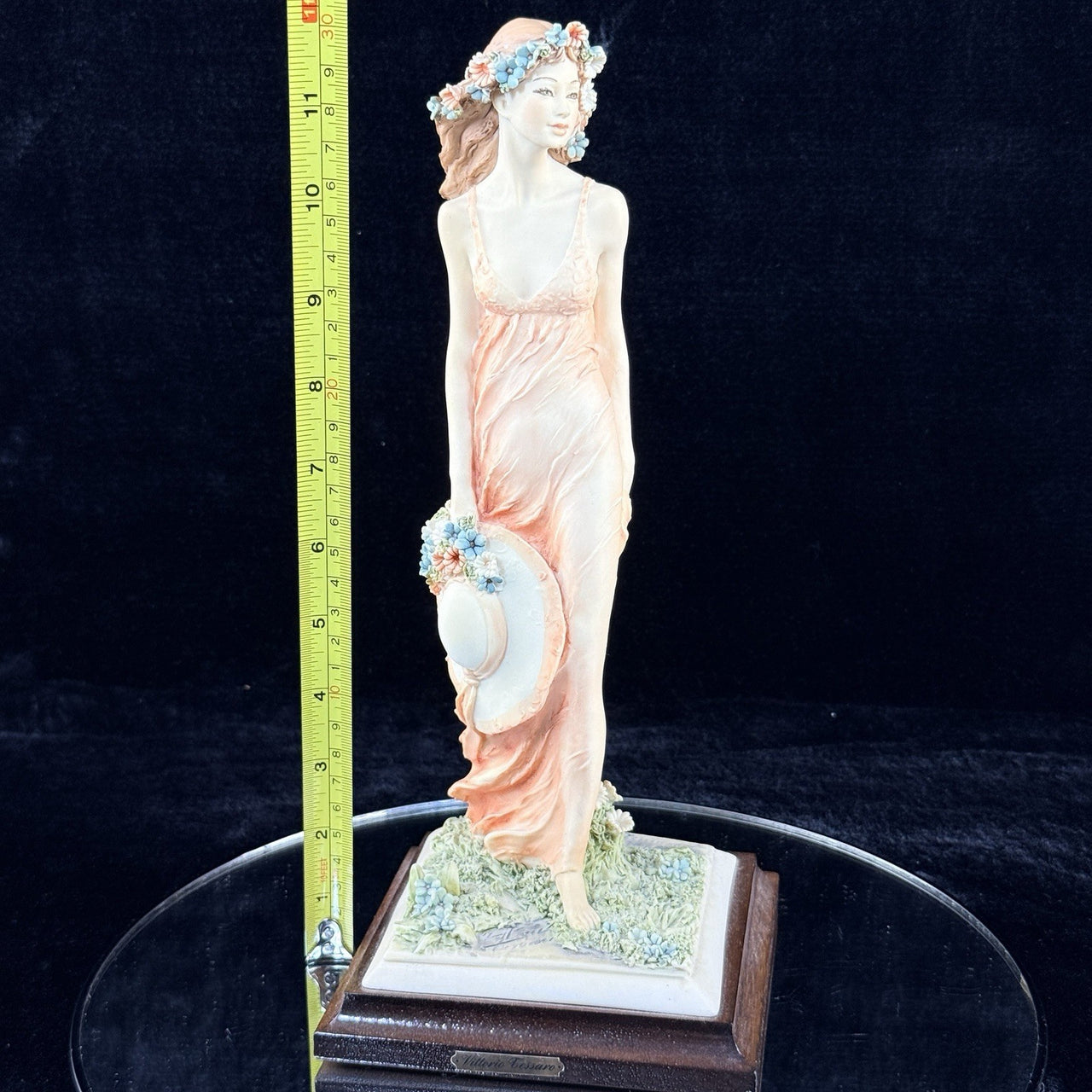 Vittorio Tessaro A.D.L. Italian Lady Figurine Decor Hand Painted Made in Italy.16