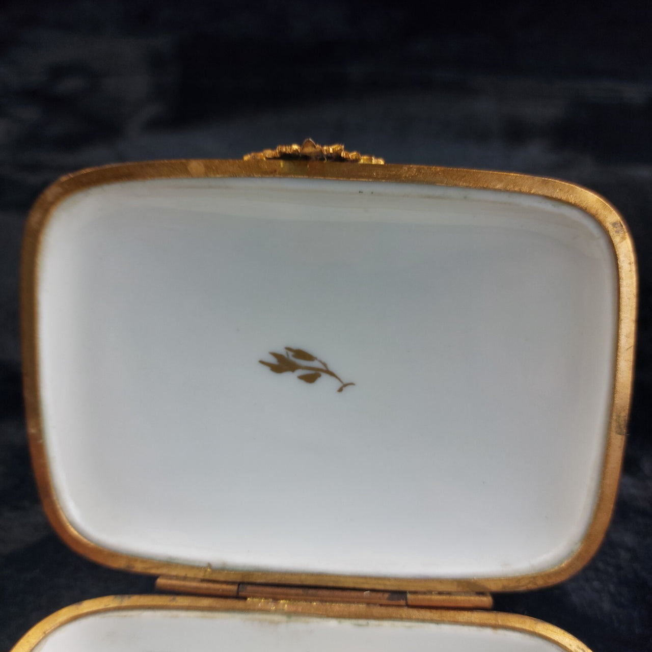 Limoges France 1920s porcelain width cm 9 x 7 height cm 3.7 jewellery box gift11